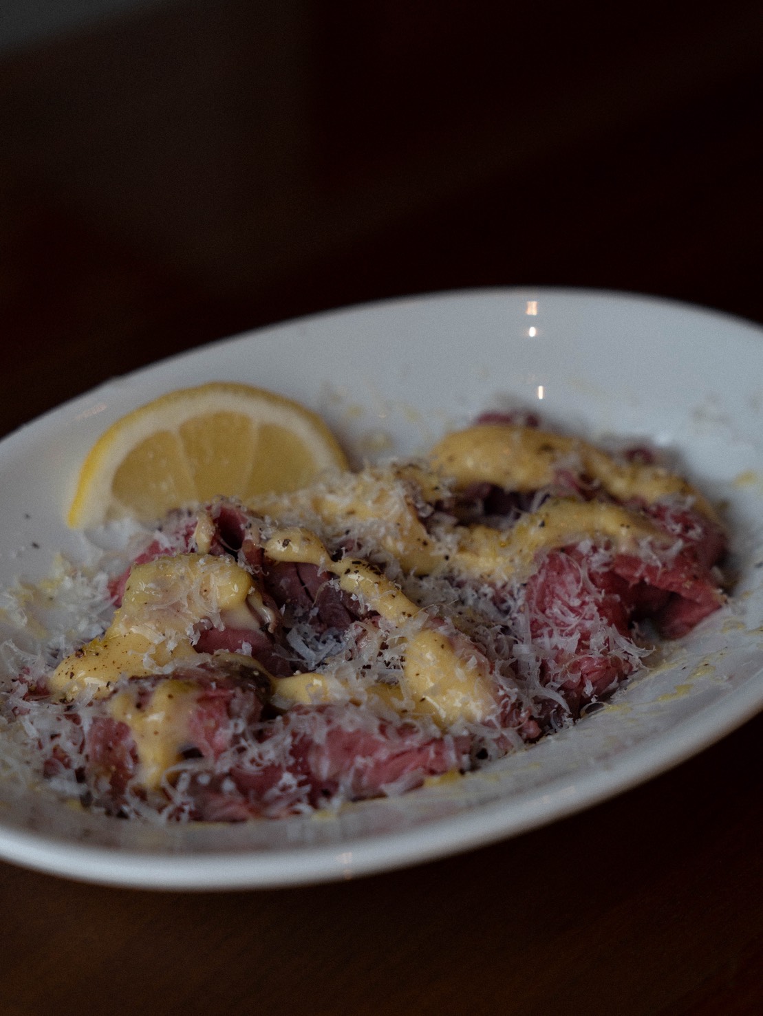 Bello Vero beef carpaccio with lemon and Parmigiano